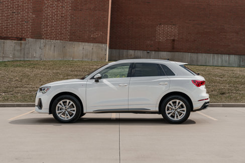 Certified 2025 Audi Q3 2.0T Premium Plus image 6