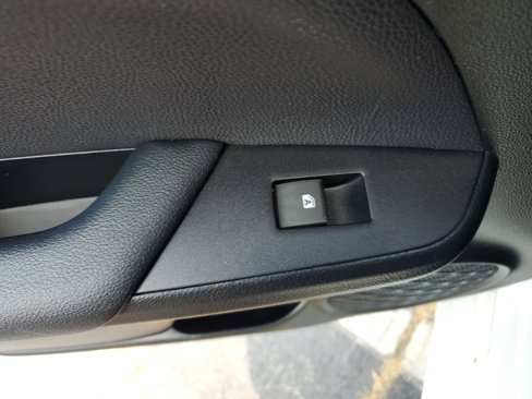 Used 2016 Toyota Prius Four image 15