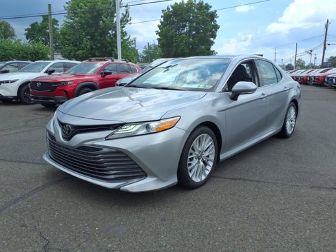 Used 2019 Toyota Camry XLE image 8