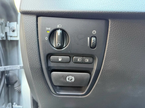 Used 2012 Volvo XC90 3.2 image 25