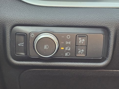 Used 2020 Ford Explorer XLT w/ Equipment Group 202A image 29
