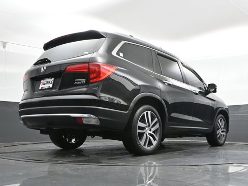 Used 2018 Honda Pilot Touring image 47