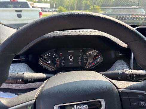 New 2025 Jeep Compass Sport image 16