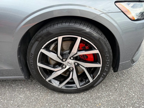 Used 2019 Volvo S60 T6 Momentum w/ Premium Package image 26