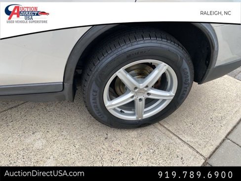 Used 2016 Nissan Rogue S image 18