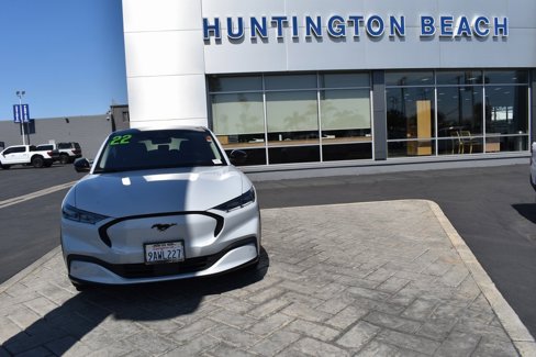 Used 2022 Ford Mustang Mach-E Premium image 23
