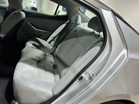 Used 2012 Kia Optima LX w/ Convenience Pkg image 14