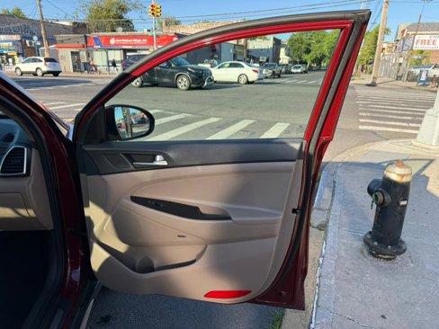 Used 2019 Hyundai Tucson Ultimate w/ Cargo Package image 23