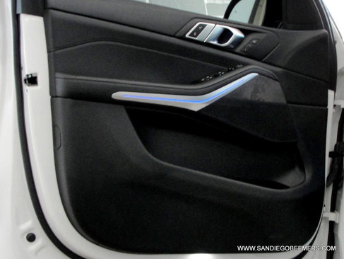 Used 2022 BMW X5 sDrive40i w/ M Sport Package image 18