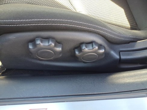 Used 2014 Nissan 370Z Roadster image 14
