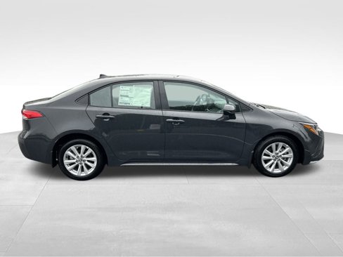 New 2025 Toyota Corolla LE image 6