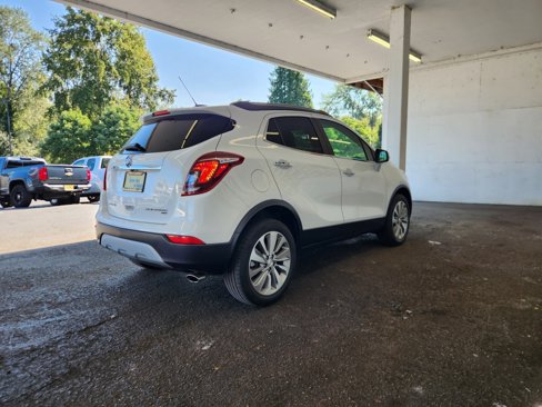 Used 2018 Buick Encore Preferred image 3