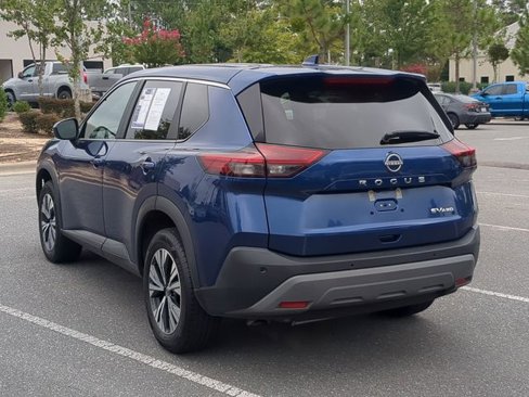 Used 2023 Nissan Rogue SV image 6