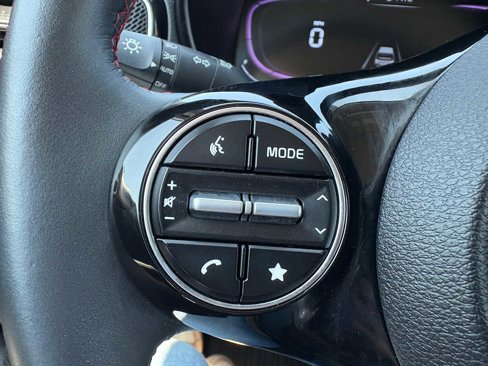 Used 2025 Kia Soul GT-Line image 30