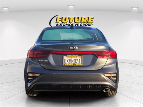 Used 2021 Kia Forte LXS image 5