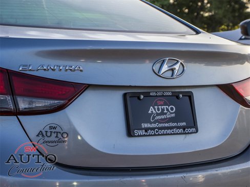 Used 2016 Hyundai Elantra SE image 4