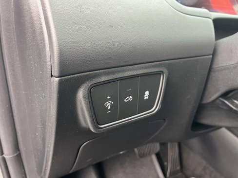 Used 2022 Hyundai Santa Cruz Limited image 15