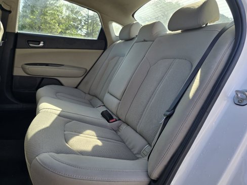 Used 2017 Kia Optima LX w/ Convenience Package image 13
