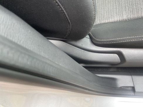 Used 2022 Nissan Rogue SV image 44