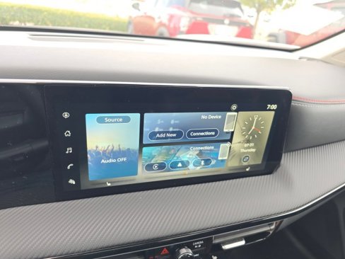New 2025 Nissan Kicks SR w/ SR Premium Package image 34