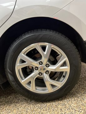 Used 2020 Chevrolet Equinox Premier image 32
