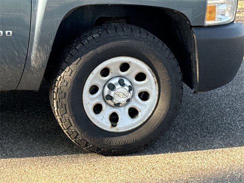 Used 2013 Chevrolet Silverado 1500 W/T image 25