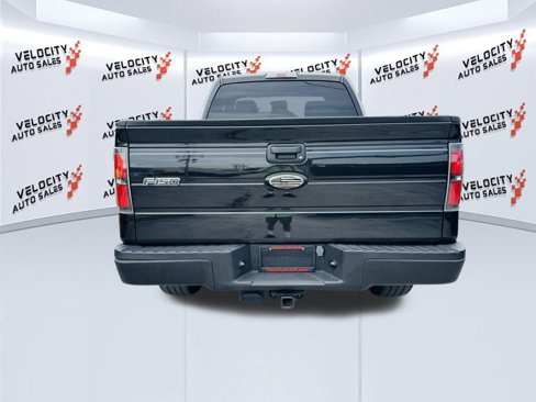 Used 2013 Ford F150 XLT w/ XTR Pkg image 4