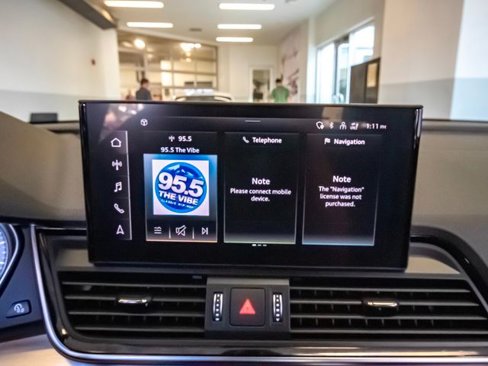 Used 2021 Audi SQ5 Premium w/ Convenience Package image 19