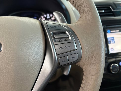 Used 2014 Nissan Altima 3.5 SL w/ Technology Package image 12