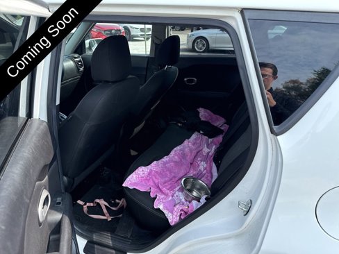 Used 2018 Kia Soul + image 15
