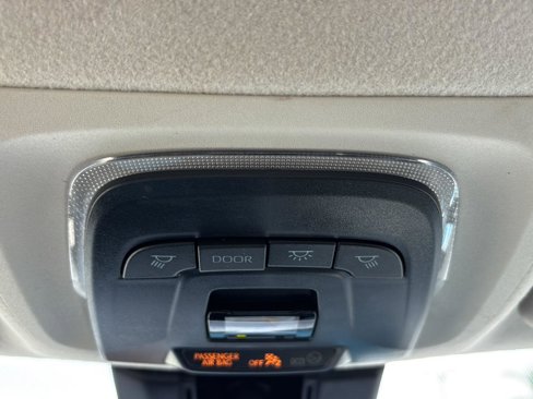 Used 2024 Toyota Corolla LE image 33