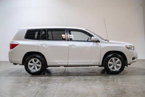 Used 2010 Toyota Highlander 2WD image 12