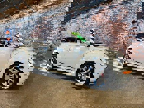 Used 2007 Volkswagen Beetle Convertible w/ Package 1 image 3