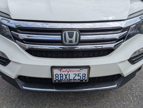 Used 2018 Honda Pilot Touring image 9