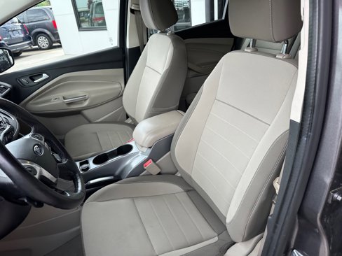 Used 2014 Ford C-MAX SE image 10