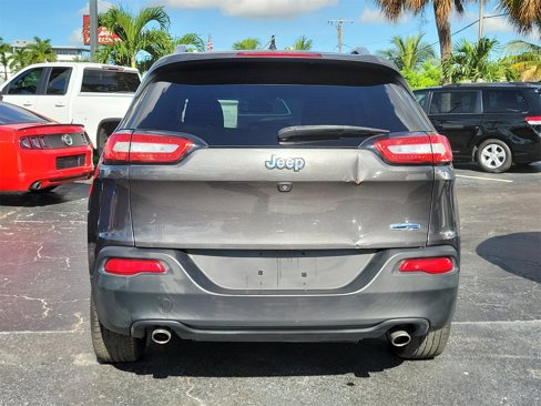 Used 2014 Jeep Cherokee Latitude w/ Cold Weather Group image 5