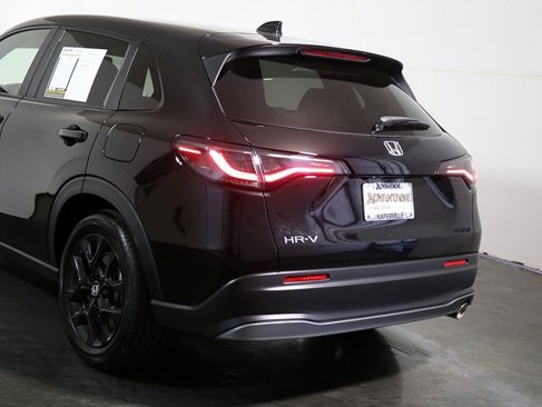Used 2025 Honda HR-V Sport image 11