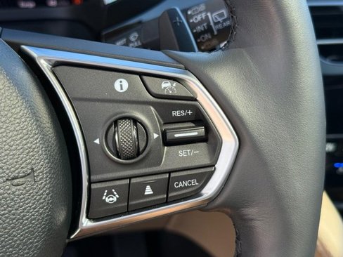 Used 2023 Acura MDX SH-AWD w/ Advance Package image 19
