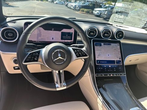 Used 2025 Mercedes-Benz C 300 Sedan image 15