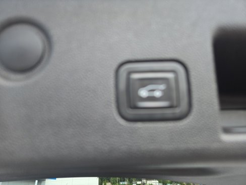 Used 2021 Chevrolet Equinox LT image 28
