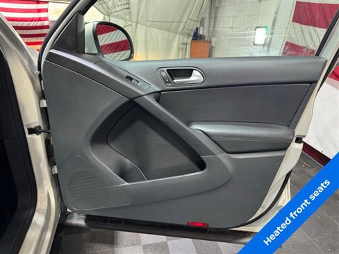 Used 2014 Volkswagen Tiguan SE image 13