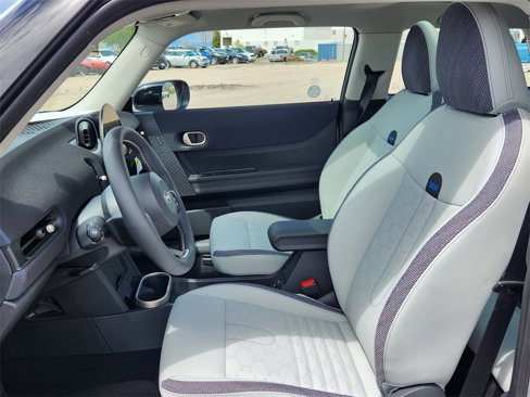 New 2025 MINI Cooper 2-Door Hardtop image 10