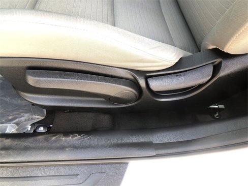 Used 2015 Kia Forte LX w/ Popular Package image 12