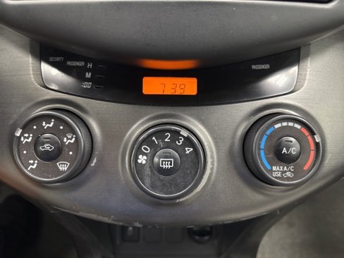 Used 2012 Toyota RAV4 FWD image 15