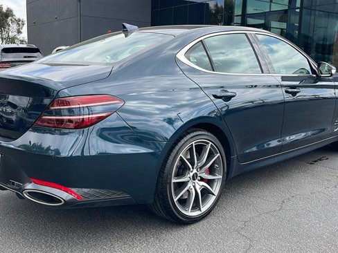 Used 2025 Genesis G70 2.5T image 7
