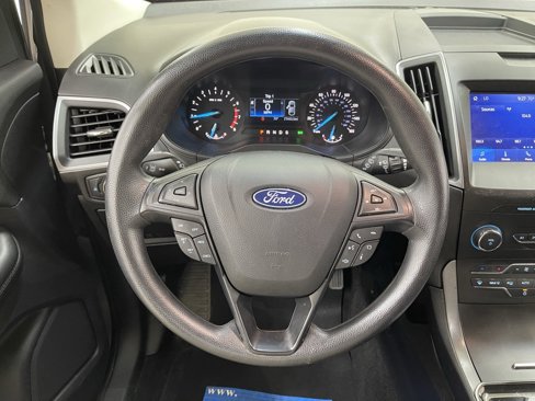 Used 2020 Ford Edge SE image 23