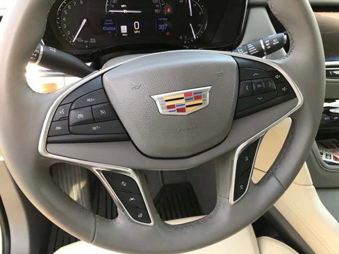 Used 2017 Cadillac XT5 Premium Luxury w/ Driver Assist Package image 10