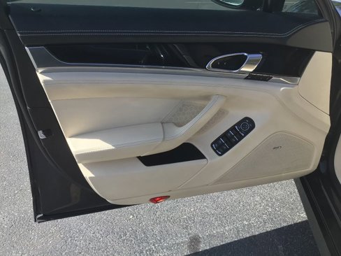 Used 2014 Porsche Panamera 4S image 7