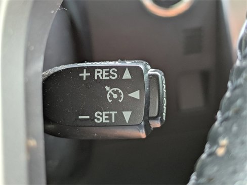 Used 2015 Toyota 4Runner Limited image 32