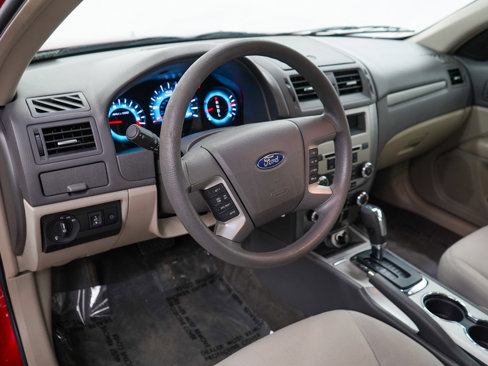 Used 2010 Ford Fusion SE image 16